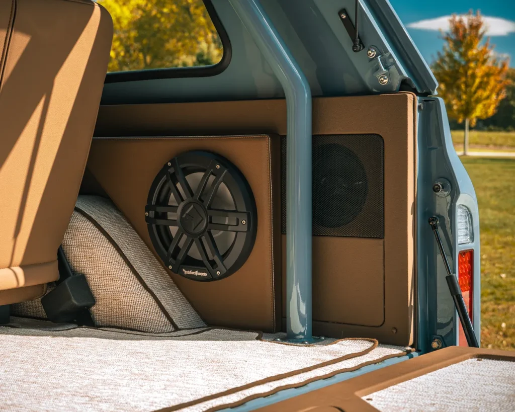 El Centinela Chevy K5 Blazer Restomod Bespoke Audio System