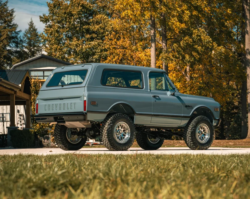 El Centinela Chevy K5 Blazer Restomod