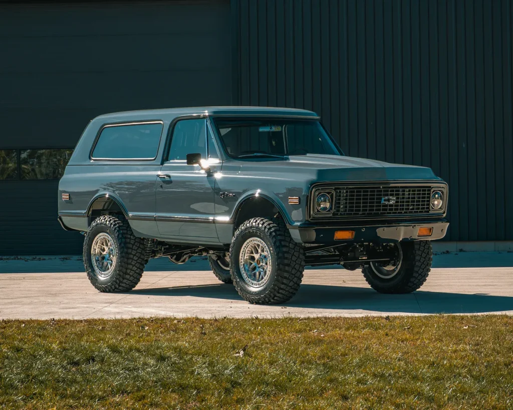 El Centinela Chevy K5 Blazer Restomod